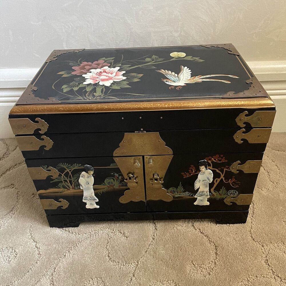 Vintage Chinese Lacquered Black Wood Mother of Pearl Inlay Jewelry Box Asian